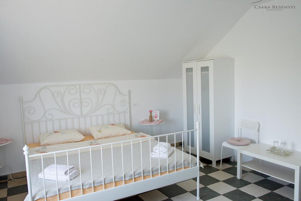Speedhouse Apartment อัลบายูเลีย ภายนอก รูปภาพ